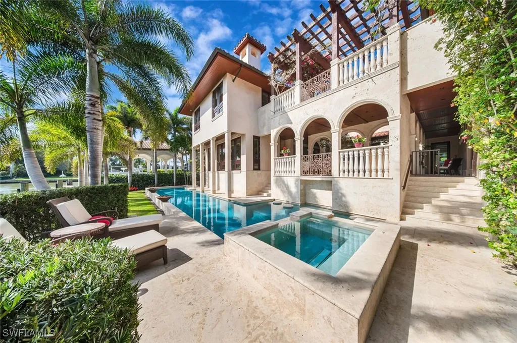 2233 Forrest Lane Naples FL 34102