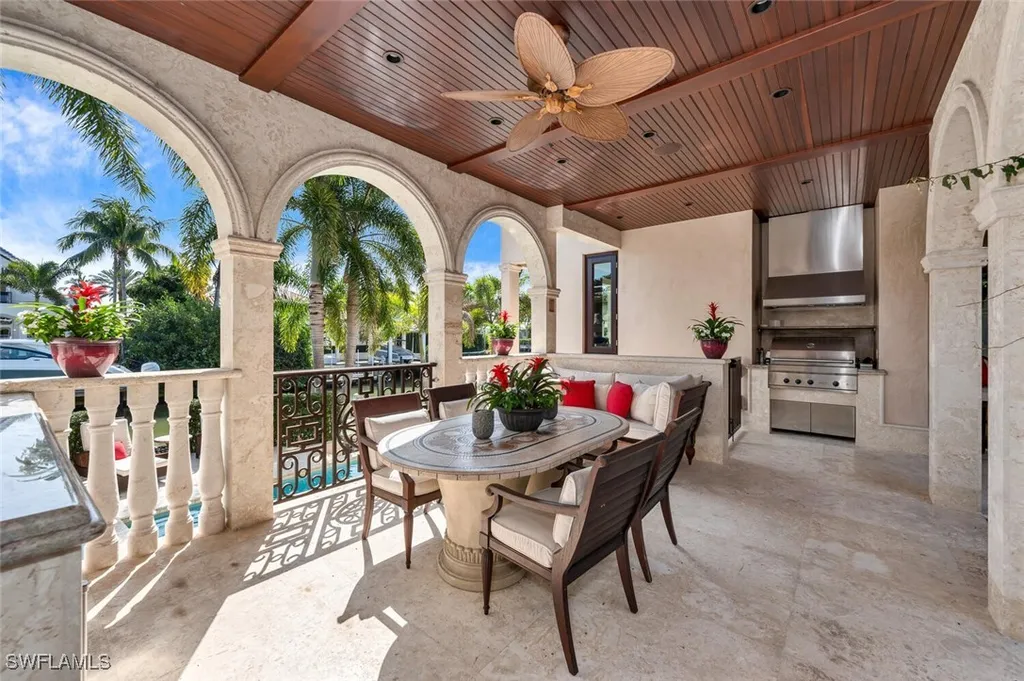 2233 Forrest Lane Naples FL 34102