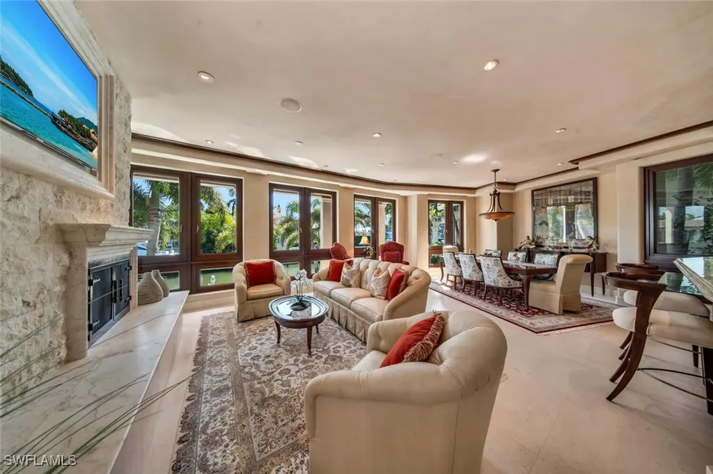 2233 Forrest Lane Naples FL 34102