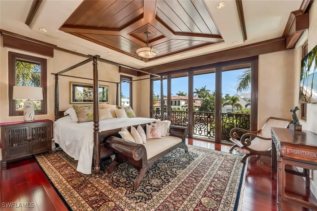 2233 Forrest Lane Naples FL 34102