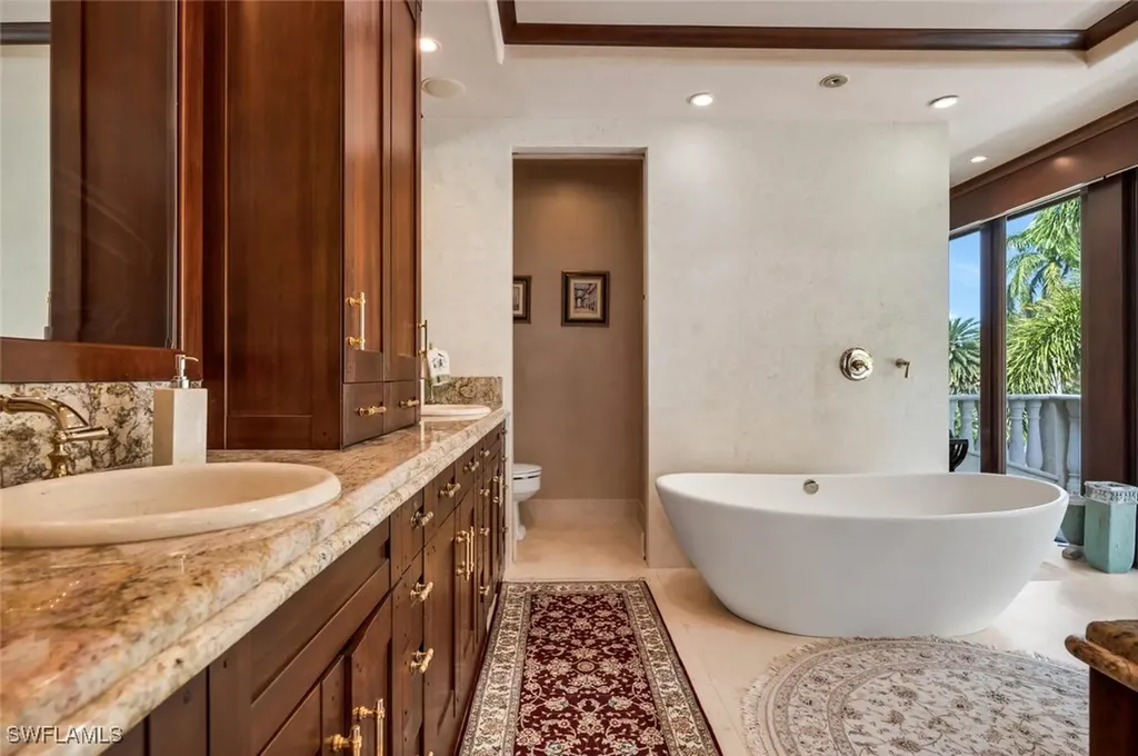 2233 Forrest Lane Naples FL 34102