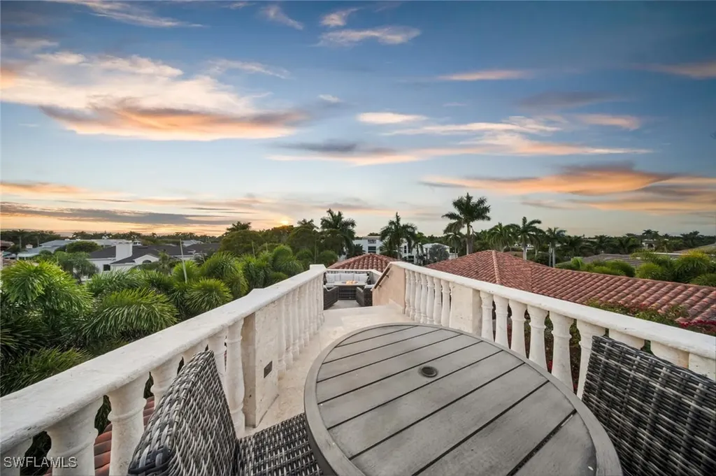 2233 Forrest Lane Naples FL 34102