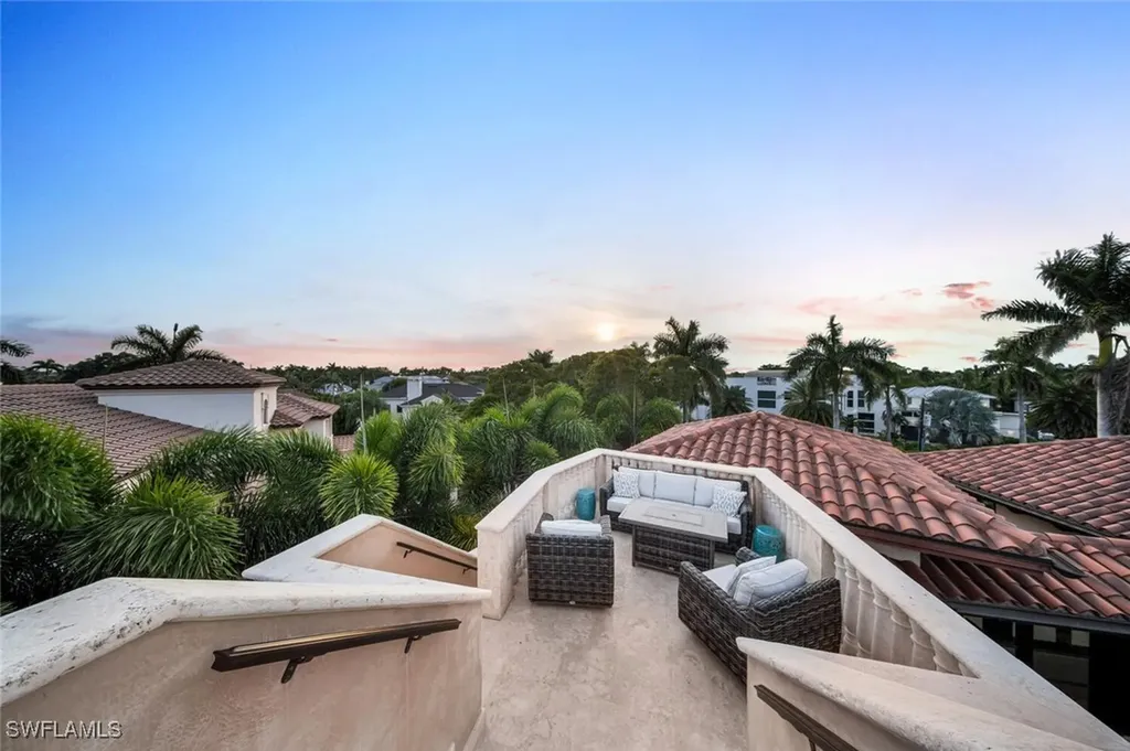 2233 Forrest Lane Naples FL 34102