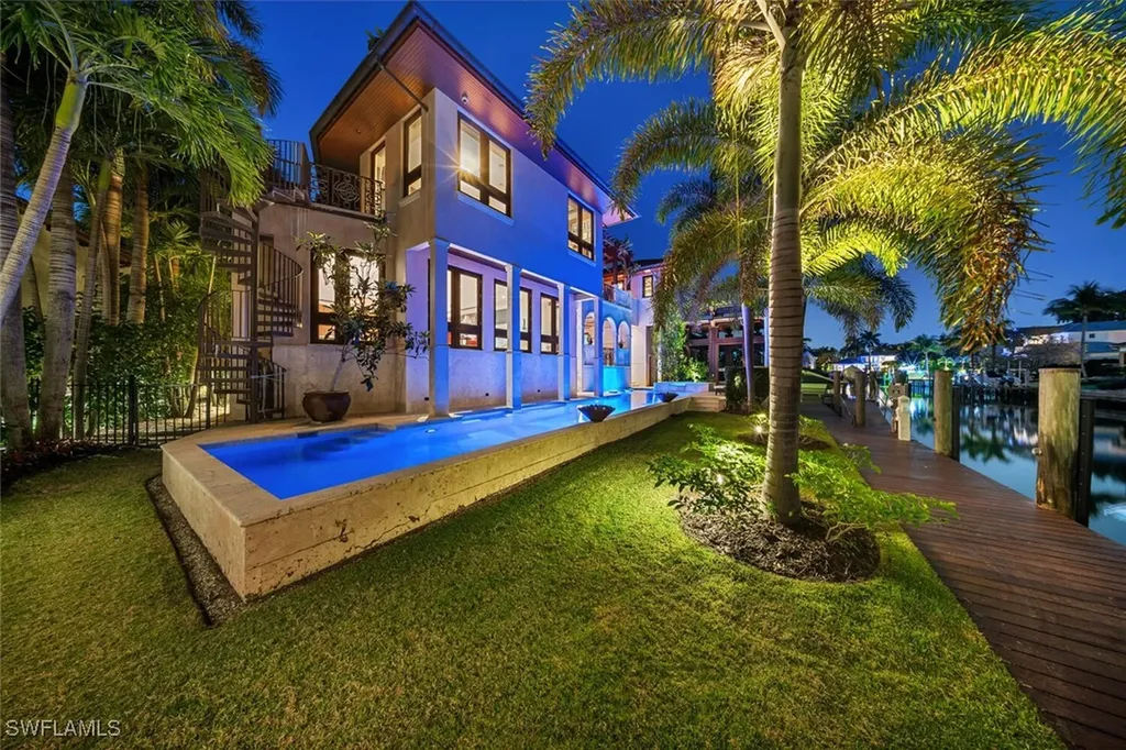 2233 Forrest Lane Naples FL 34102