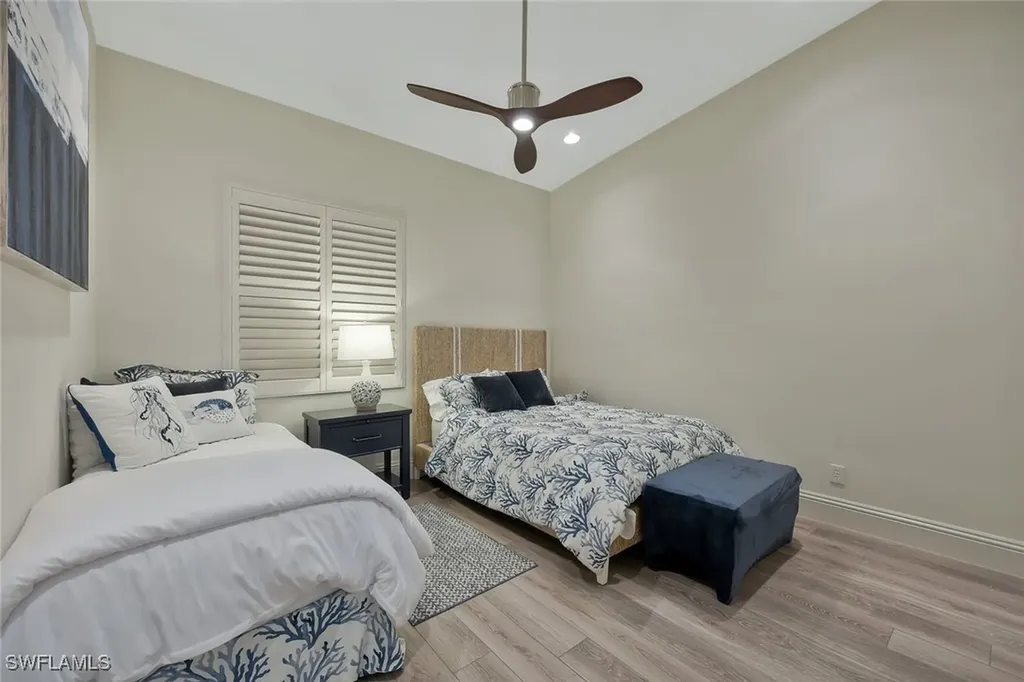 831 Sailaway Lane Naples FL 34108