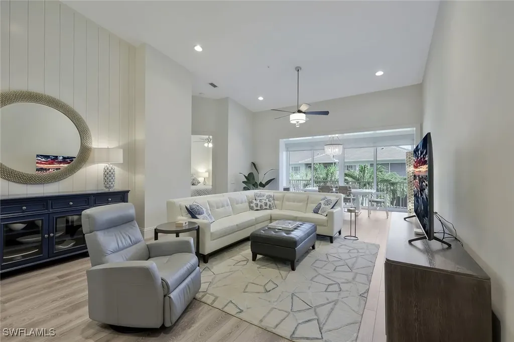 831 Sailaway Lane Naples FL 34108