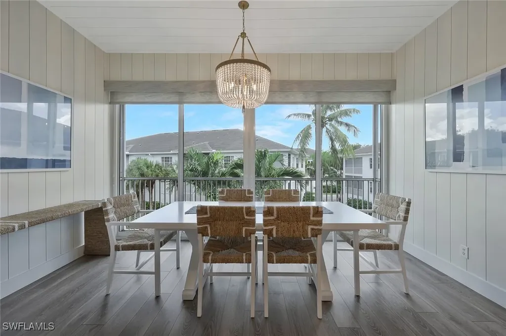831 Sailaway Lane Naples FL 34108