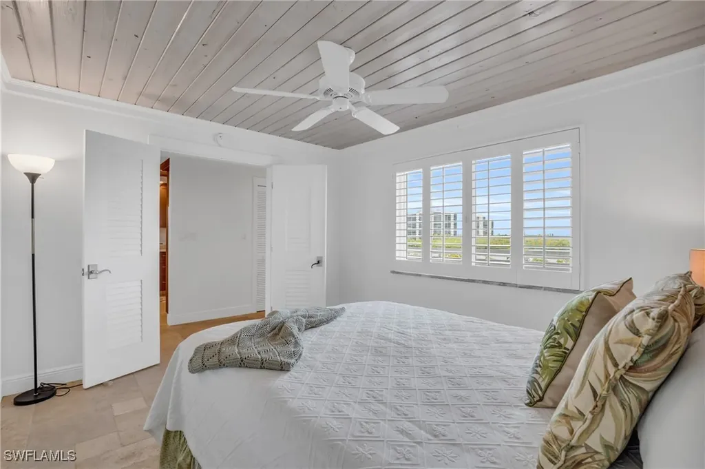 12945 Vanderbilt Drive Naples FL 34110