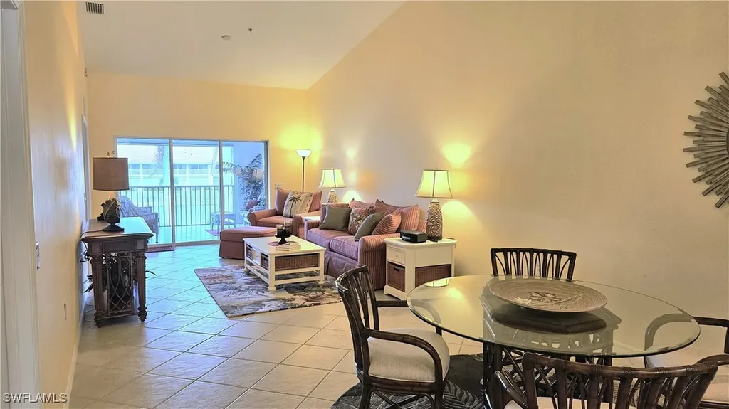 2381 Hidden Lake Court Naples FL 34112