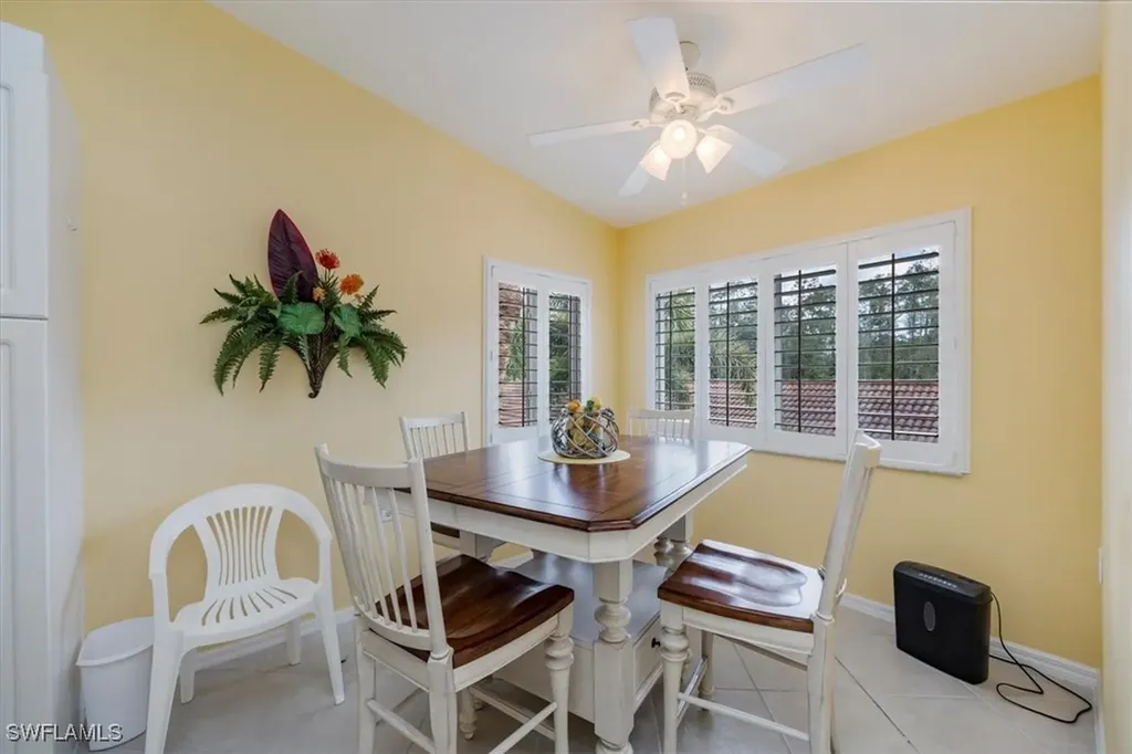 2381 Hidden Lake Court Naples FL 34112