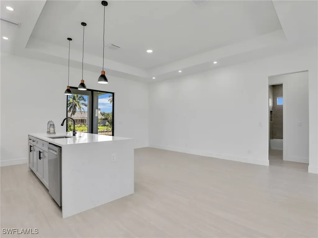 405 NW 14th Street Cape Coral FL 33993