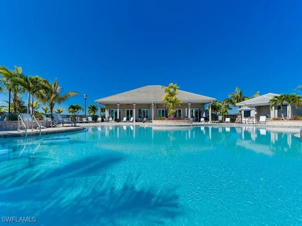 298 Indies Drive E Naples FL 34114