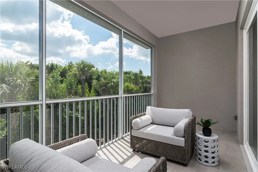 298 Indies Drive E Naples FL 34114