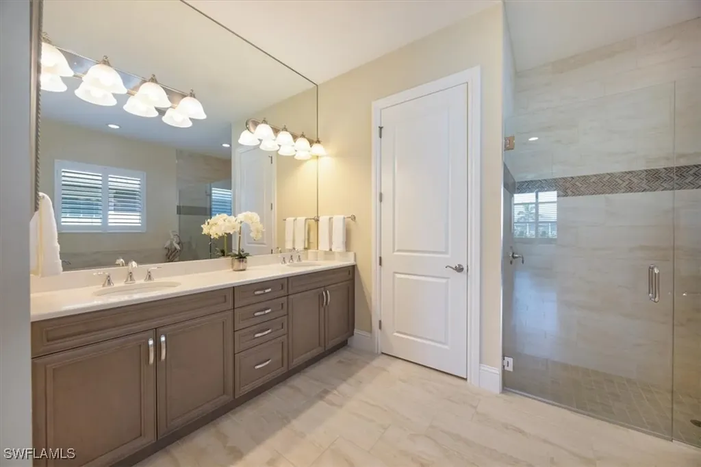 6152 Rodney Bay Lane Naples FL 34113
