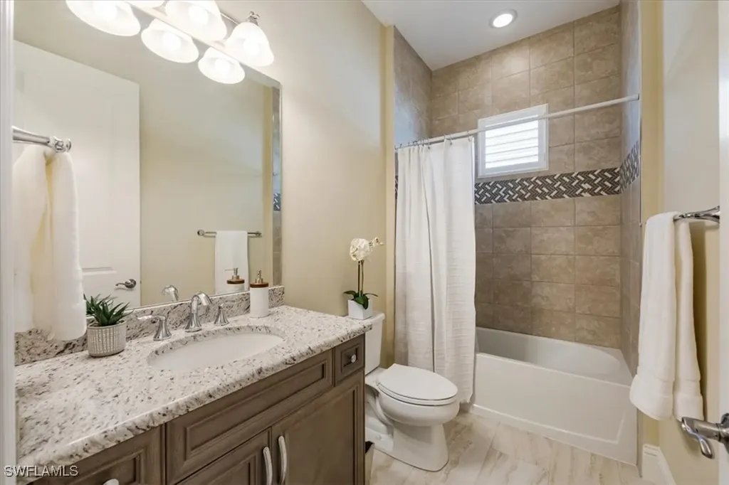 6152 Rodney Bay Lane Naples FL 34113