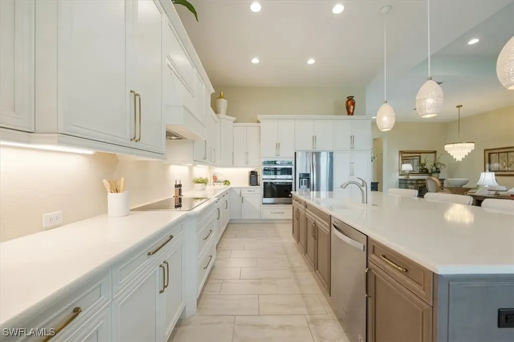 6152 Rodney Bay Lane Naples FL 34113