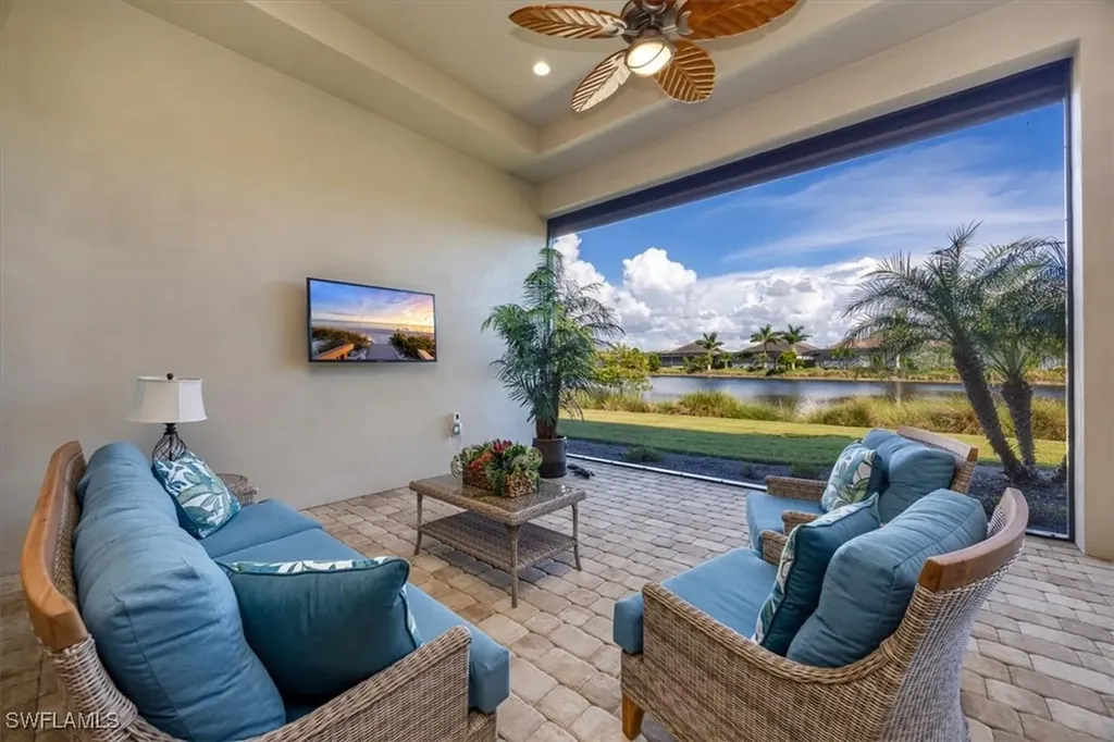 6152 Rodney Bay Lane Naples FL 34113