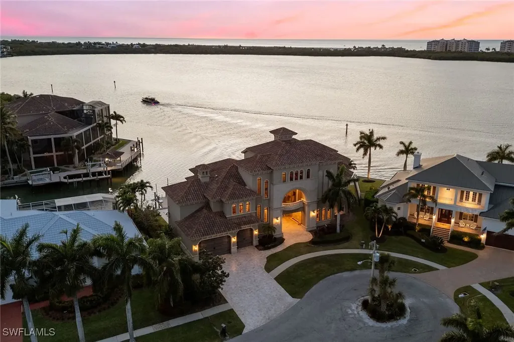 950 Giralda Court Marco Island FL 34145