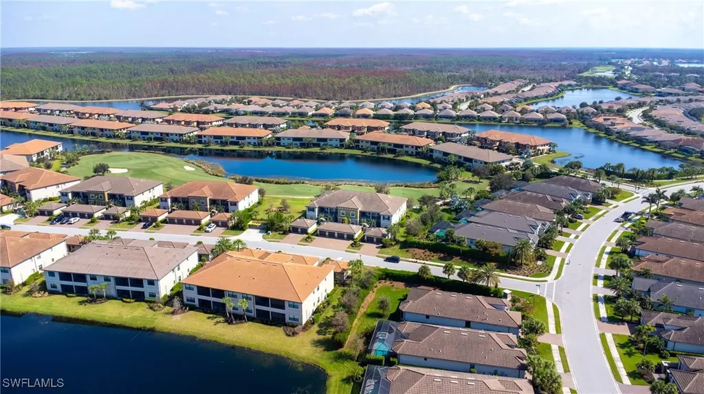 9366 Pocida Court Naples FL 34119