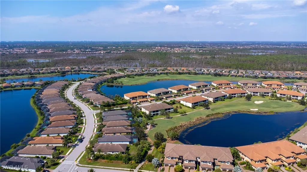 9366 Pocida Court Naples FL 34119