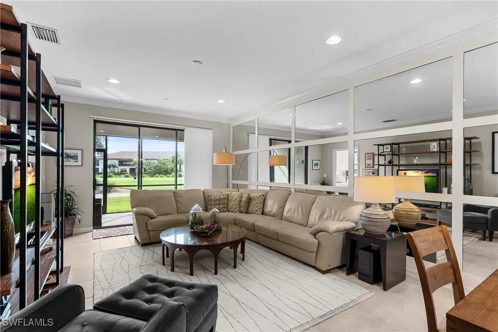 9366 Pocida Court Naples FL 34119