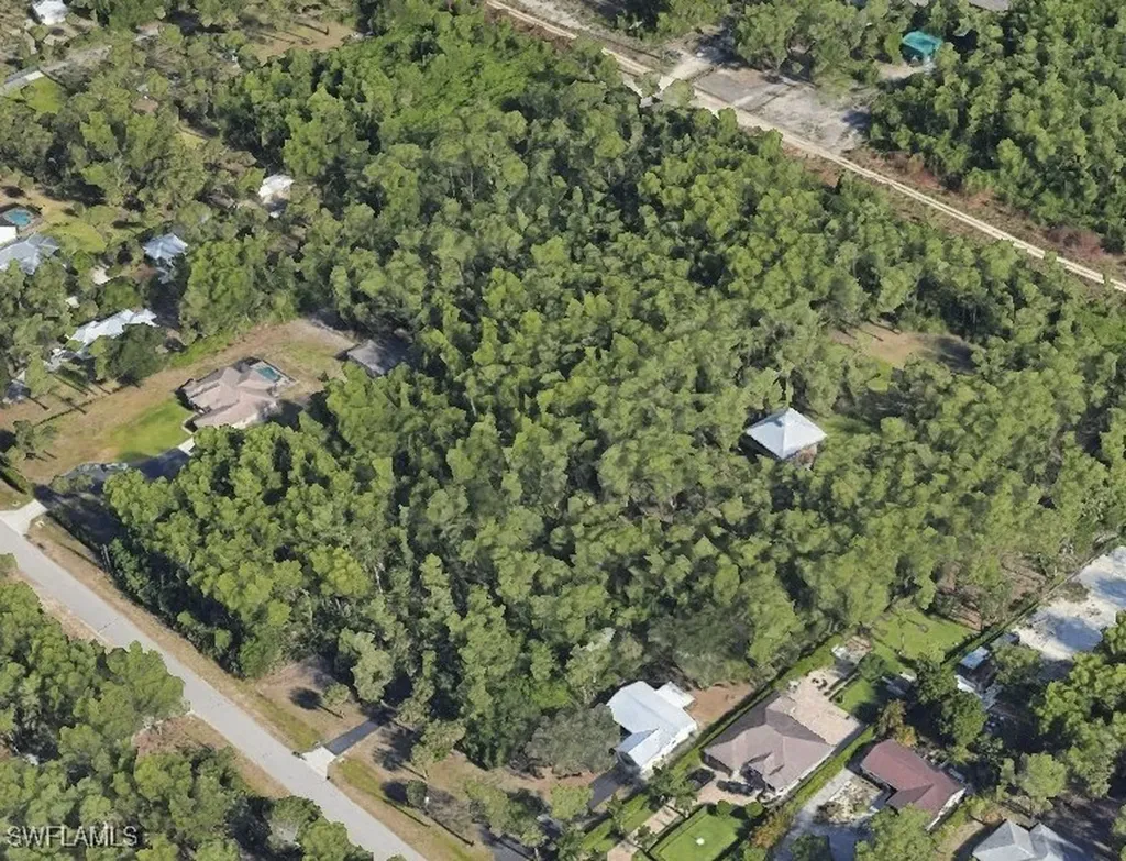 5787 Green Boulevard Naples FL 34116