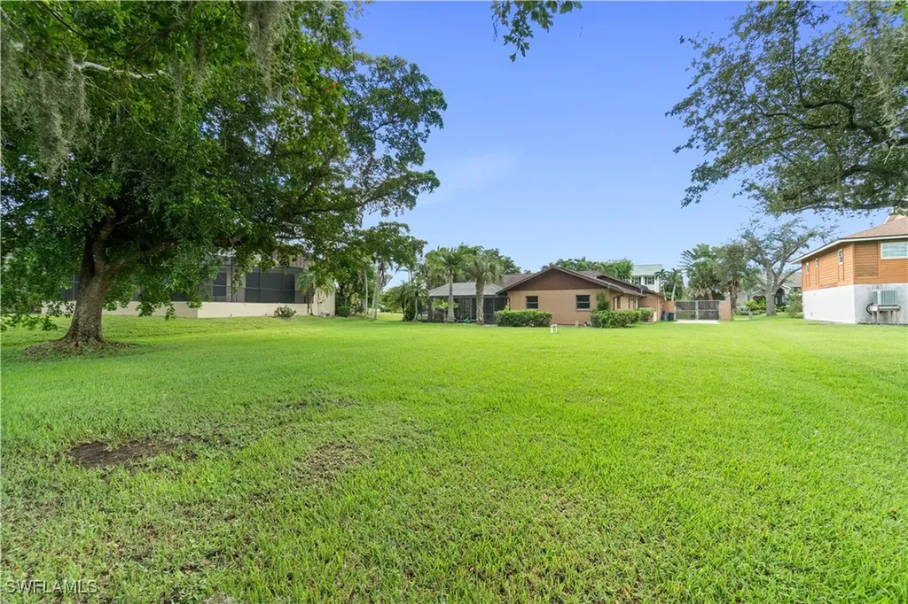 7220 Hendry Creek Drive Fort Myers FL 33908