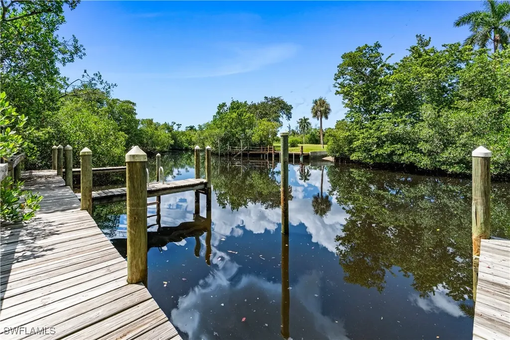 7220 Hendry Creek Drive Fort Myers FL 33908
