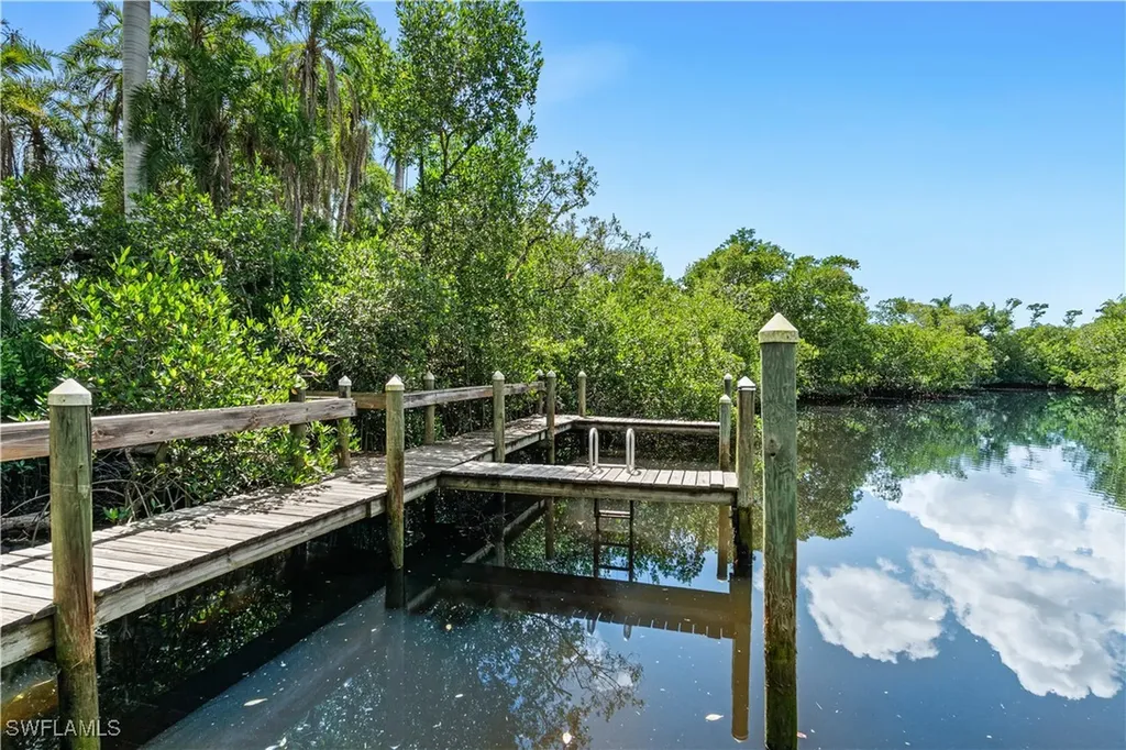 7220 Hendry Creek Drive Fort Myers FL 33908