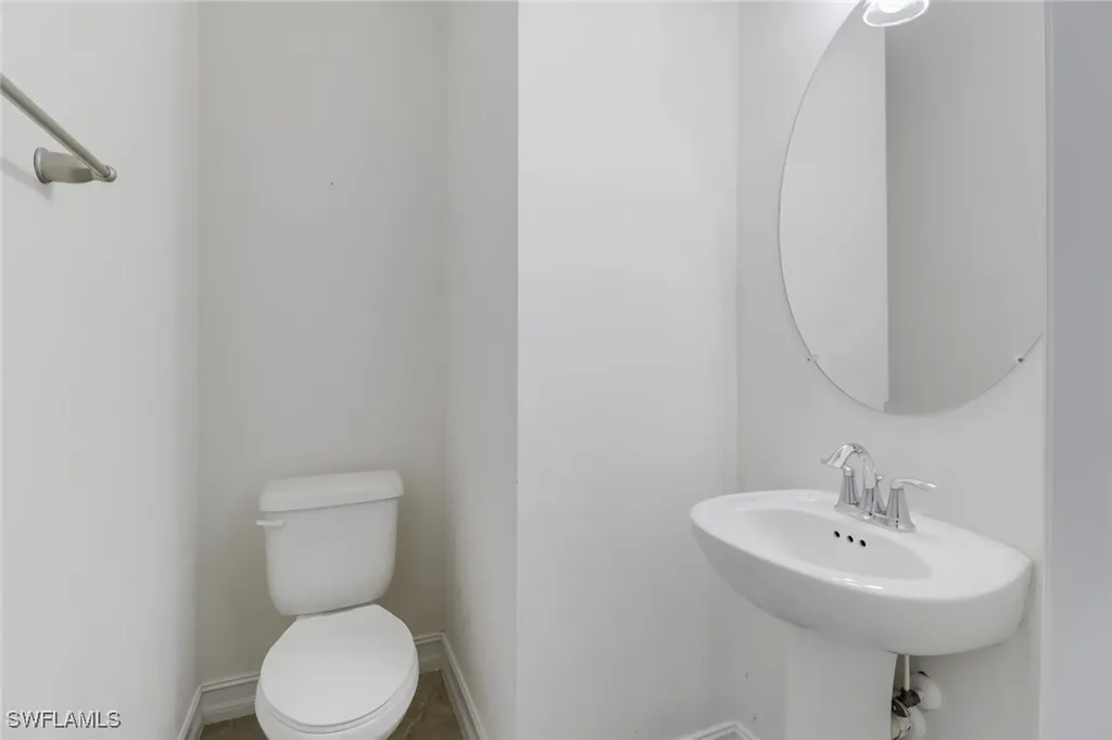 7948 Bristol Circle Naples FL 34120