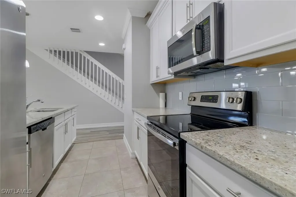 7948 Bristol Circle Naples FL 34120