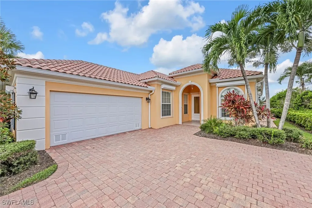 8591 Alessandria Court Naples FL 34114