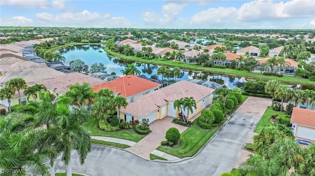 8591 Alessandria Court Naples FL 34114