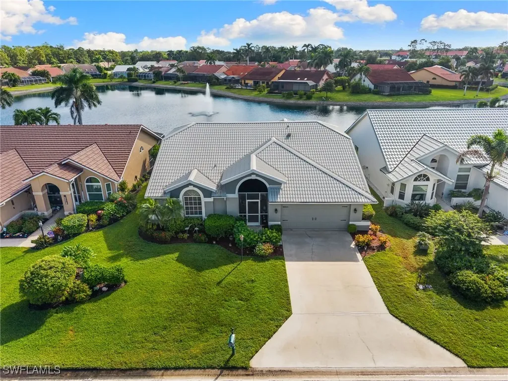 Naples FL, 200 Saint James Way