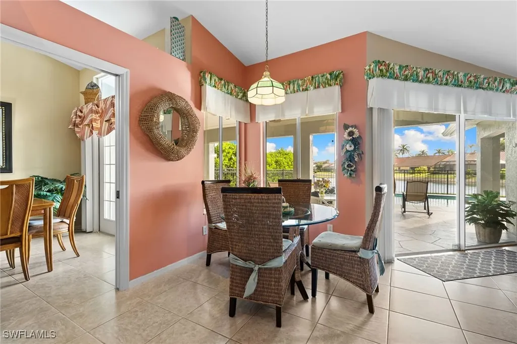 200 Saint James Way Naples FL 34104