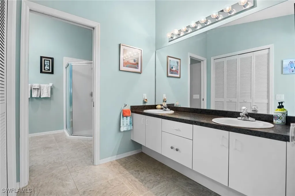 200 Saint James Way Naples FL 34104