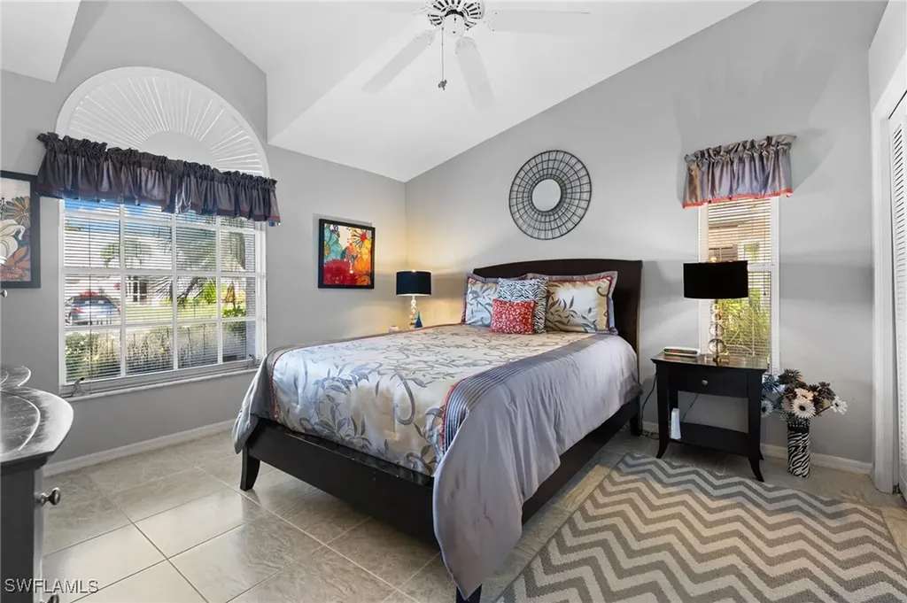 200 Saint James Way Naples FL 34104
