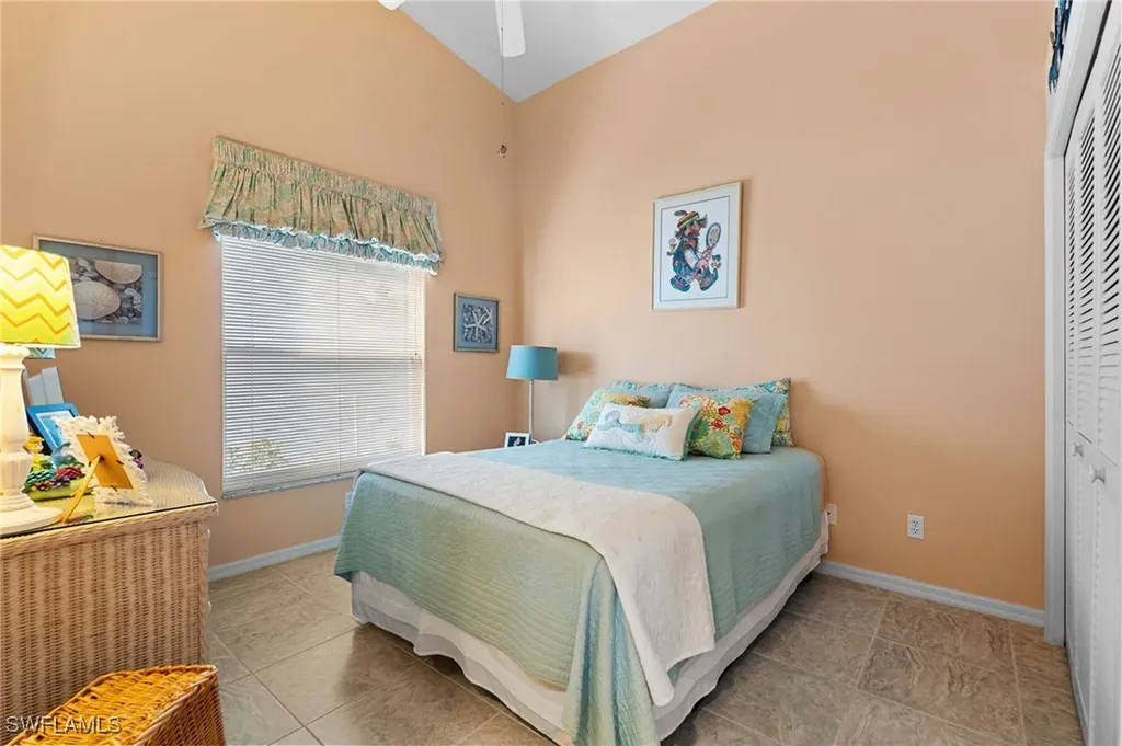 200 Saint James Way Naples FL 34104