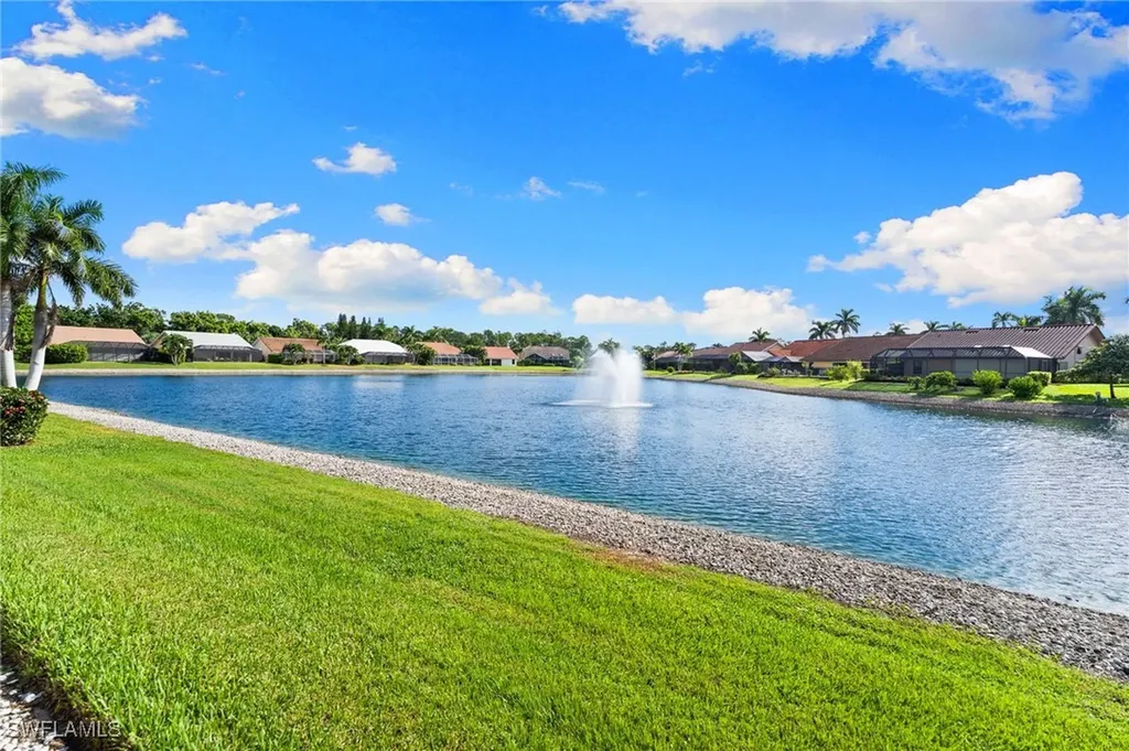 200 Saint James Way Naples FL 34104