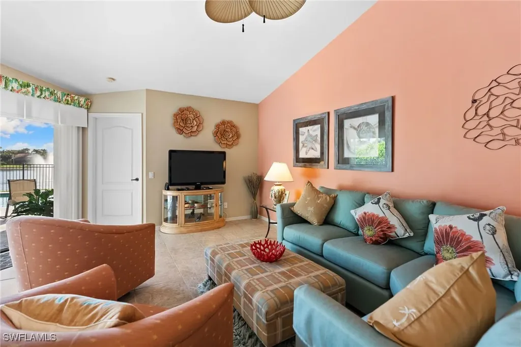 200 Saint James Way Naples FL 34104