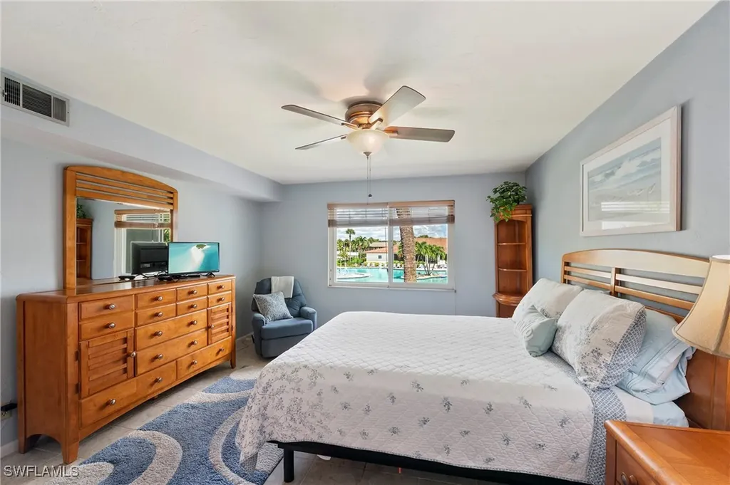 3750 Northwinds Drive Naples FL 34112