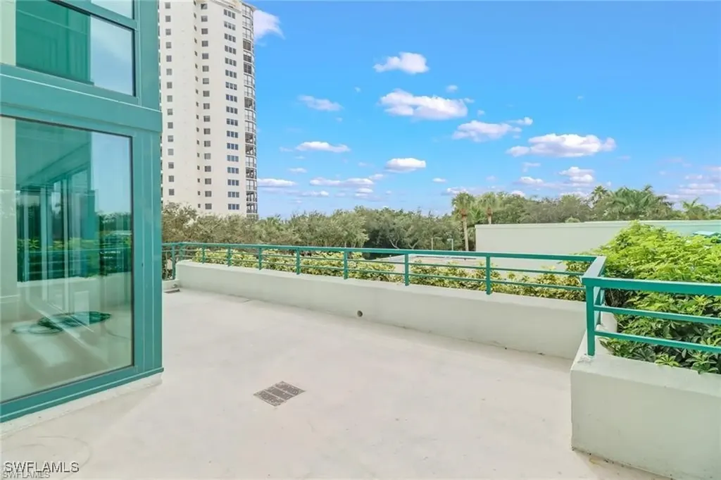 7515 Pelican Bay Boulevard Naples FL 34108