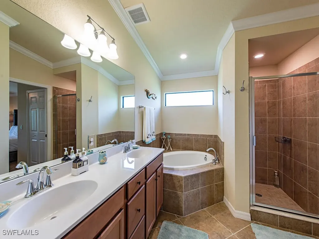 9533 Avellino Way Naples FL 34113