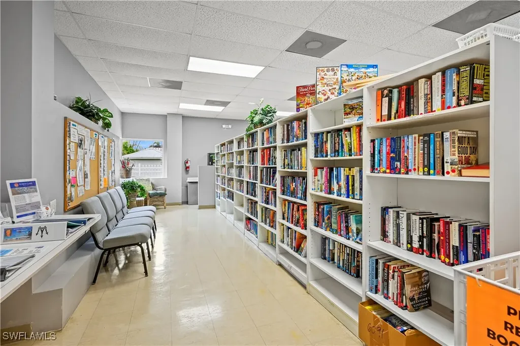 5551 Brightwood Drive Fort Myers FL 33905