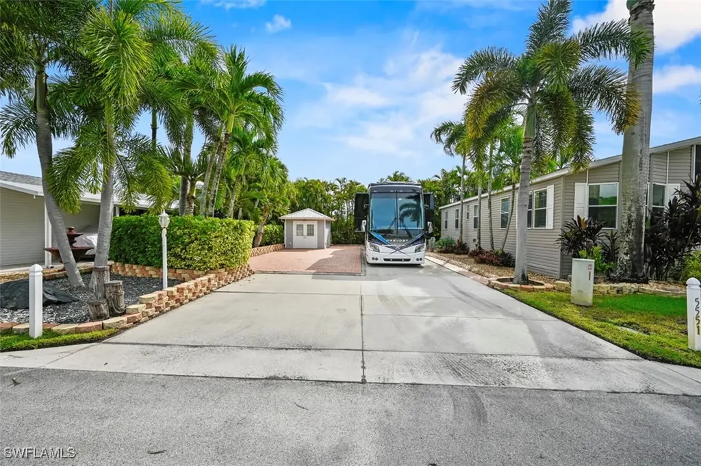5551 Brightwood Drive Fort Myers FL 33905