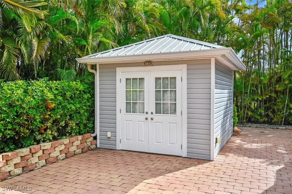 5551 Brightwood Drive Fort Myers FL 33905