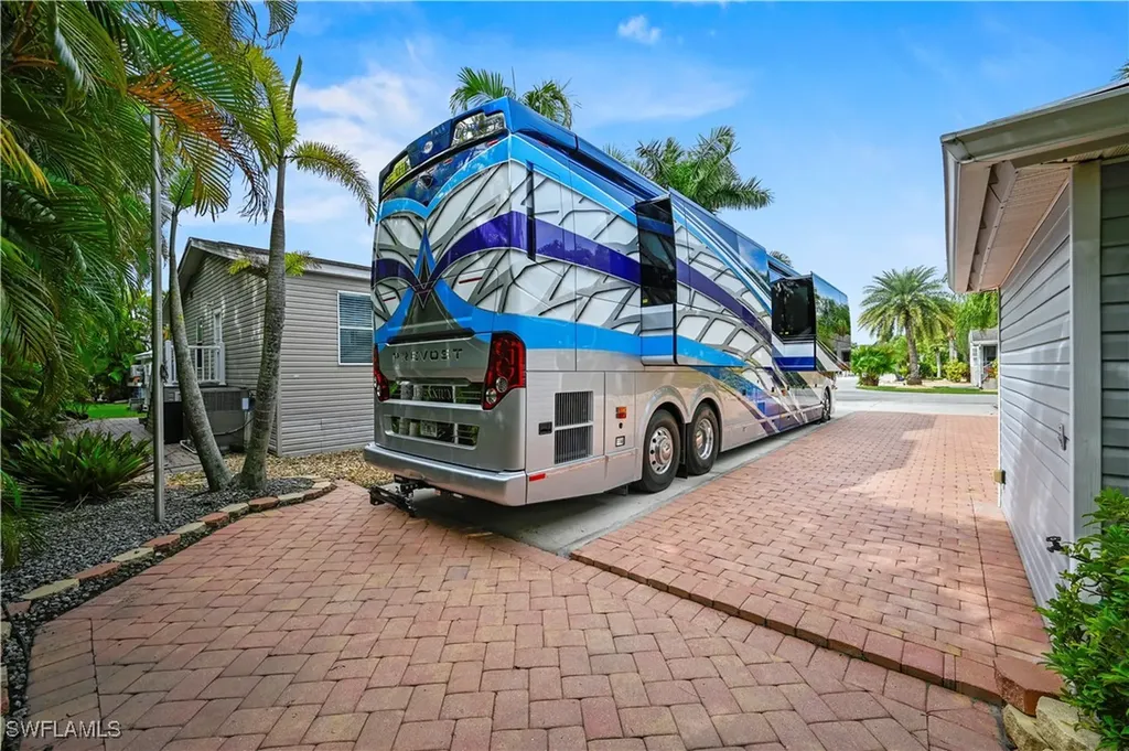 5551 Brightwood Drive Fort Myers FL 33905