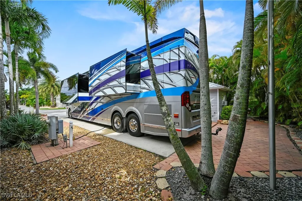 5551 Brightwood Drive Fort Myers FL 33905