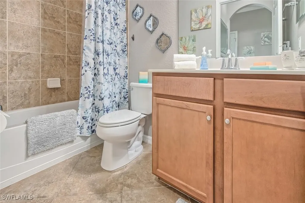 9731 Acqua Court Naples FL 34113