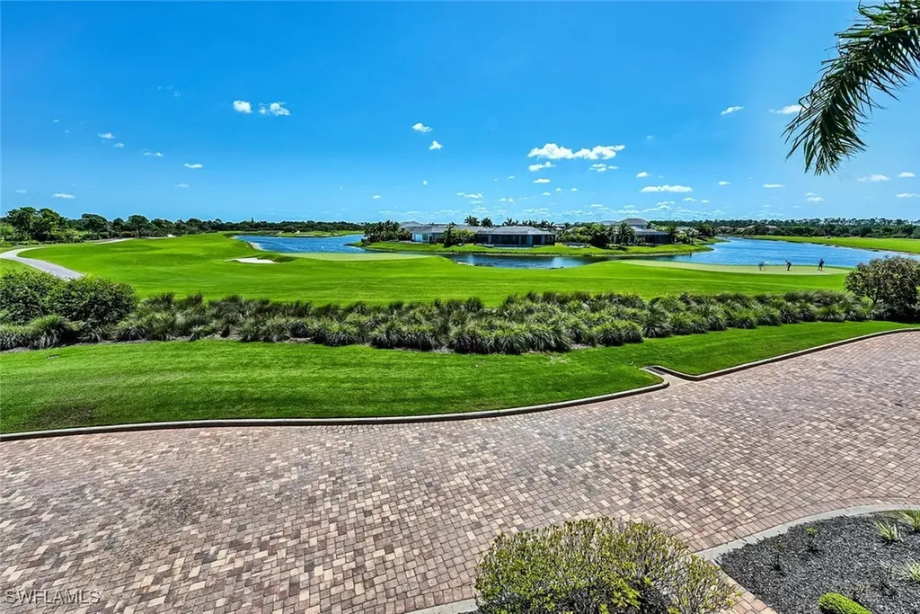9731 Acqua Court Naples FL 34113